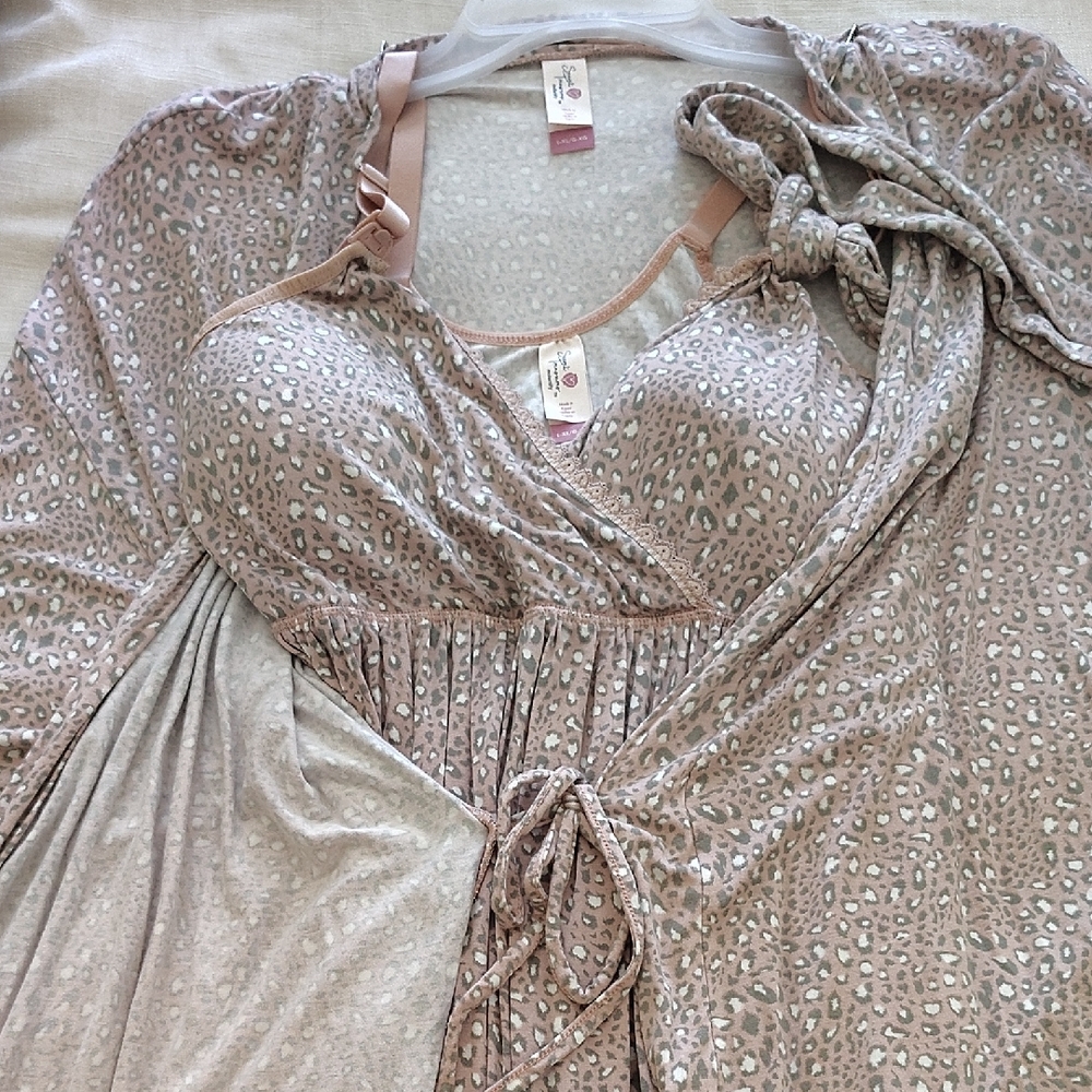 Secret Treasures Leopard Print Maternity/Nursing Set - Short Gown & Robe